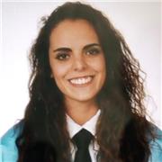 Profesora de Filosofía imparte clases de Filosofía y materias de la rama de humanidades